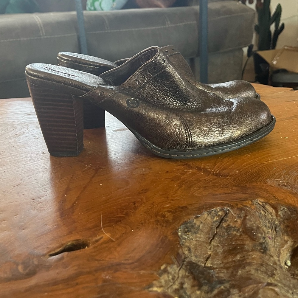 Born Women's Size 9 M Bronze Leather Clogs High Heel Slides